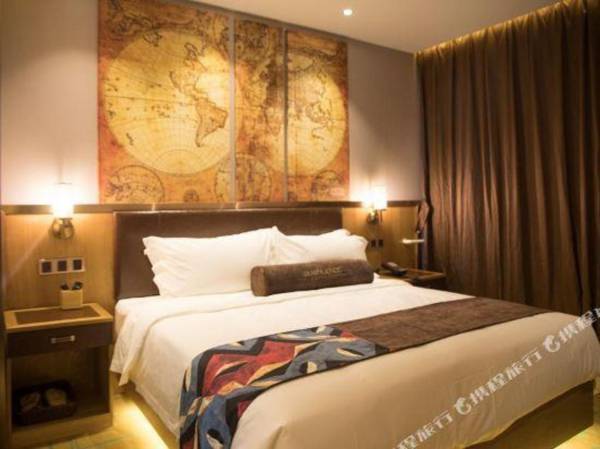 James Joyce Coffetel· Qingdao Licun Pedestrian Street Subway Station