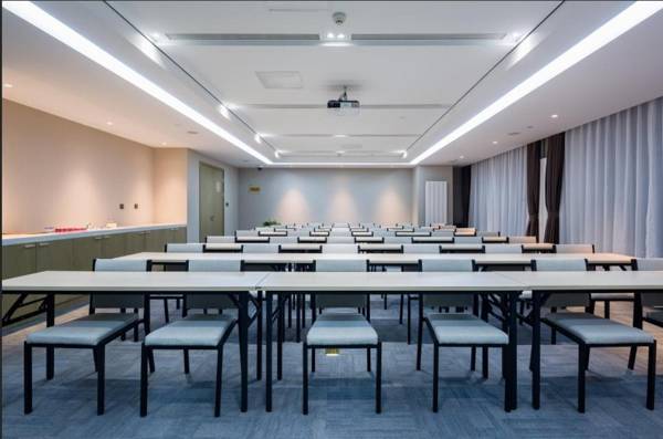 Qingdao Grace Select Hotel