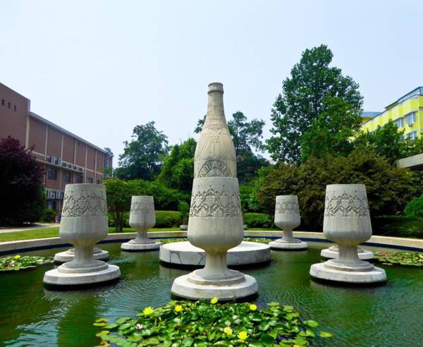 Starway Hotel Qingdao Taitung Pedestrian Street