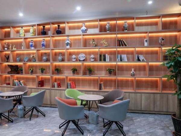 GreenTree Inn Express Shandong Qingdao Chengyang District Aodong Road