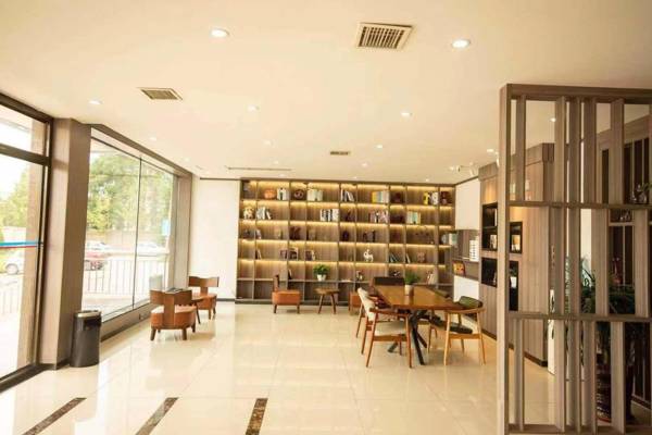 Hanting Hotel Jiaozhou Jiaodong International Airport