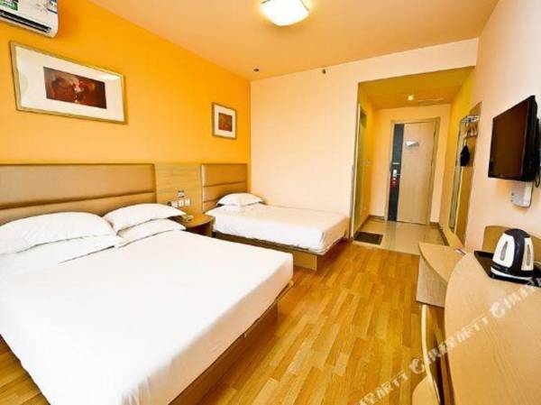 Grace Inn(Jiaozhou railway station RT Mart)