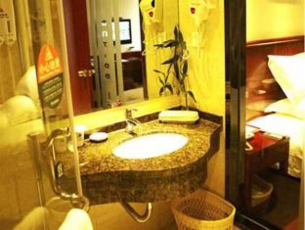 GreenTree Inn Jiangsu Nantong Stadium West Qingnian Road Business Hotel