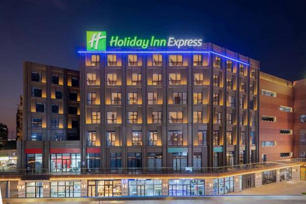 Holiday Inn Express Nantong North Gateway an IHG Hotel