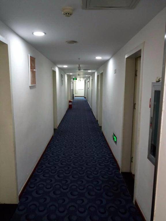 7Days Inn Nanning Jiangnan Bus Station Subway Exit Branch