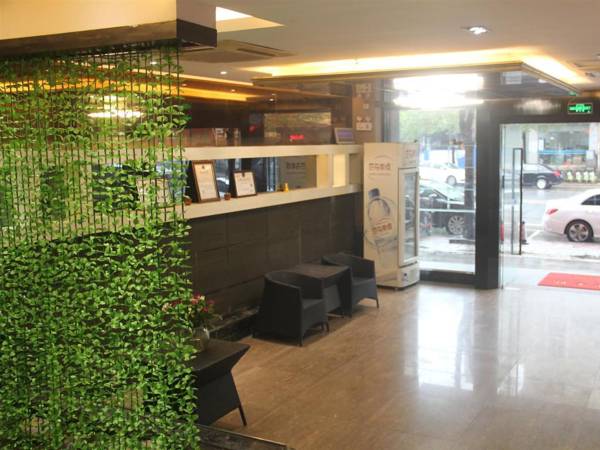 Pai Hotel Nanning Jiangnan Wanda Plaza Shizhulin Metro Station