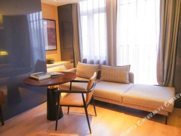 Yuejian Xinlvju Hotel (Nanning The Mixc)