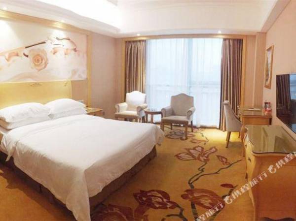 Vienna International Hotel (Nanning Langxi Metro Station)