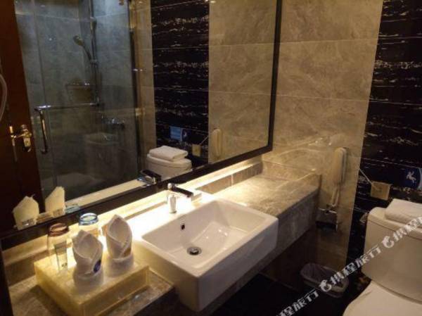 Hawaii International Hotel