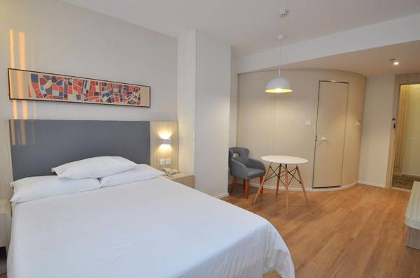 Elan Hotel Nanjing North Daqiao Road Red Sun Plaza