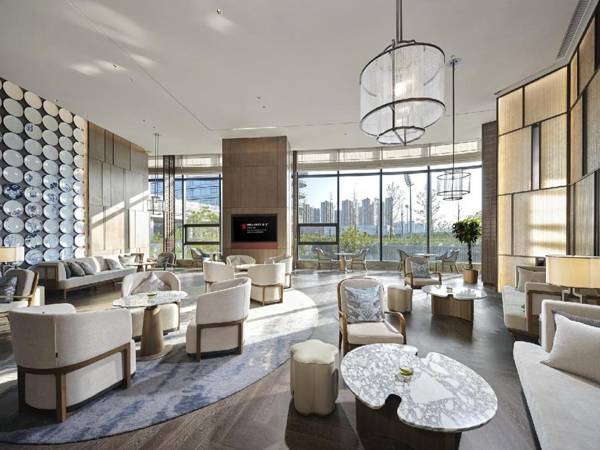 HUALUXE Nanjing Yangtze River an IHG Hotel