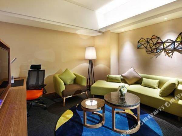 Hampton by Hilton (Nanjing South Railway Station)