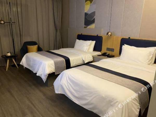 Home Inn Selected (Nanjing Railway Station North Square Xuanwu Lake)