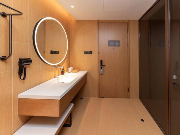 Ji Hotel Nanjing Pukou Hongyang Plaza