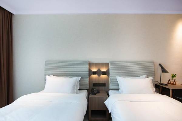 Hanting Hotel Nanjing Baixia High Tech Industrial Park