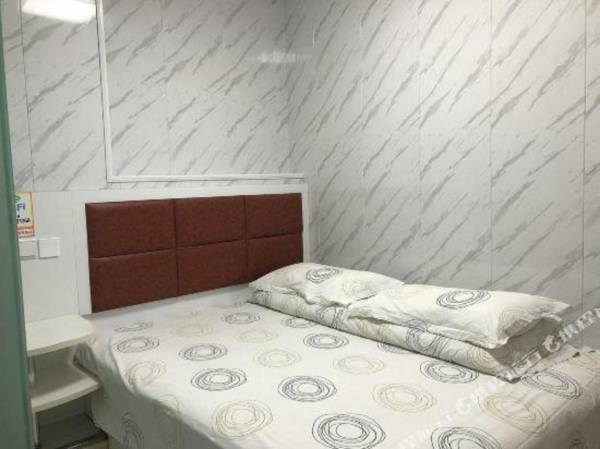 Ronglian Hotel (Nanjing Yinxiang Xinyu Chengxin Avenue Subway Station)