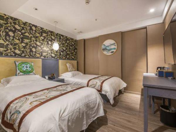Kending ·Guanmei Hotel (Nanjing Xinjekou Financial Center Central Mall)