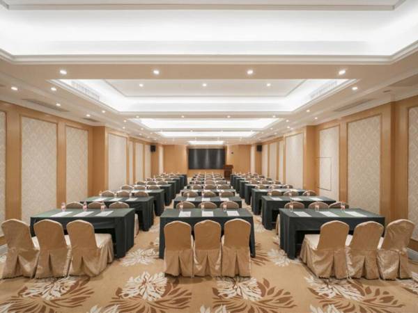 Vienna Hotel Nanchang Xianghu Xiaolan Industrial Park