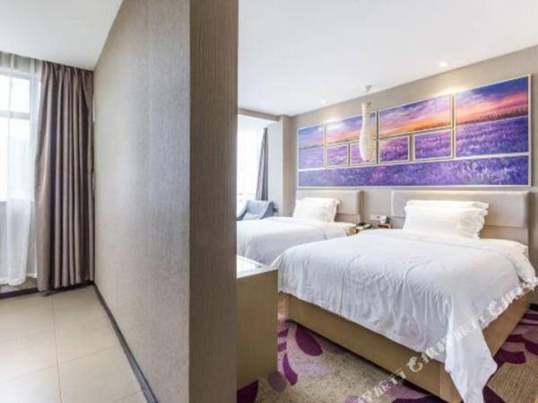 Lavande Hotel (Nanchang Xinjian Wuyue Square Qianhu University Town stoer)