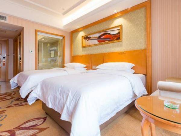 Vienna Hotel (Nanchang New Hongcheng Market Huaqiaocheng)
