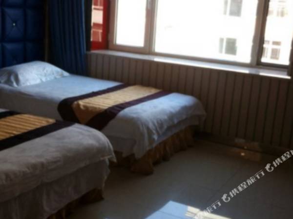 Friday Holiday Hotel