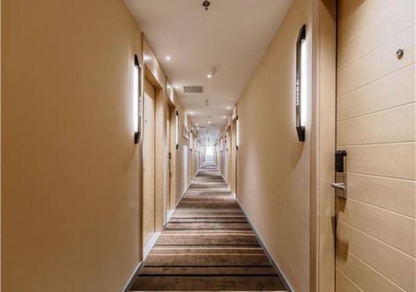 City Comfort Inn Kunming South Railway Station University City