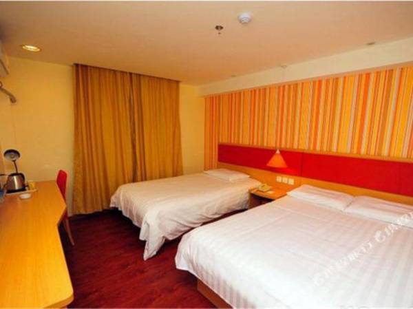 Home Inn (Kunming Jinmafang Shulin Street)