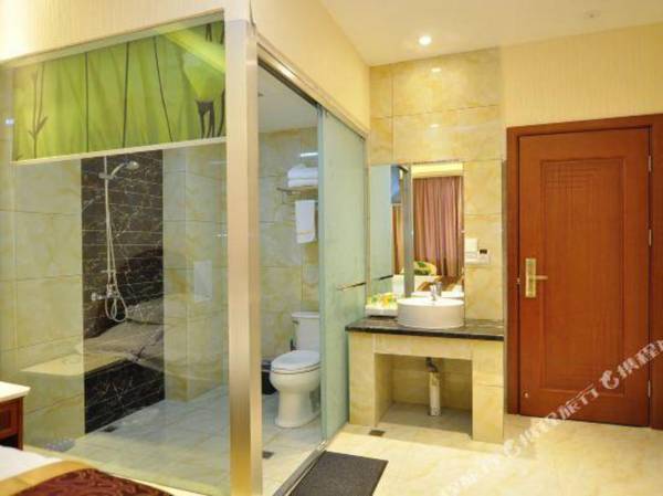 Bai Nian Sheng Shi Hotel (Kunming Changshui International Airport)