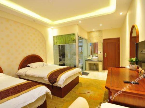 Bai Nian Sheng Shi Hotel (Kunming Changshui International Airport)