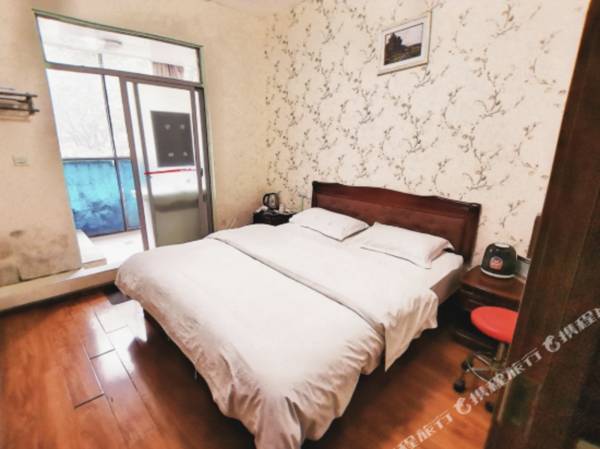 Kunming Shidianban Express Hotel