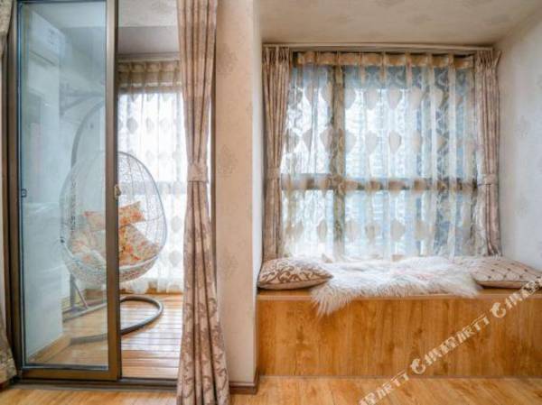 Kun Ming Hua Yang Nian Hua Gong Yu Hotel