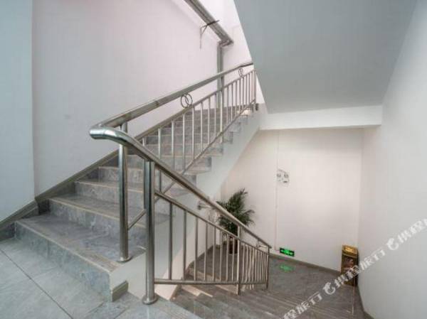 Kunming Haolong Business Hotel