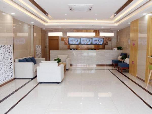 GreenTree Inn Jinan Licheng District Fenghuang Road East High-speed Railway Station