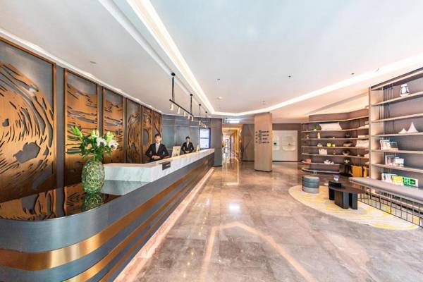 Atour Light Hotel Jinan International Covention Centre