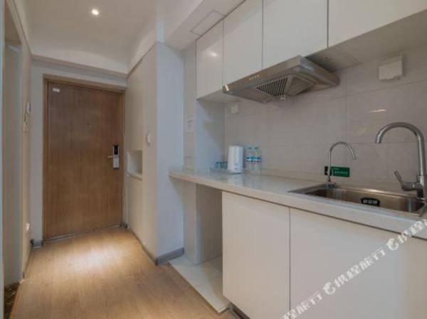 Ai Jing art apartment (Jinan Julong Plaza store)