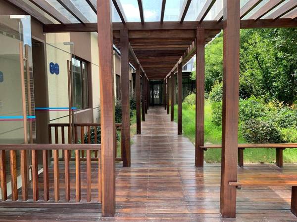 Hanting Hotel Tongxiang Zhenxing Road