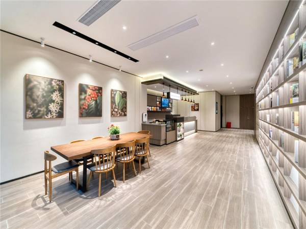 Hanting Hotel Changxing Dongyufang Predestrian Street