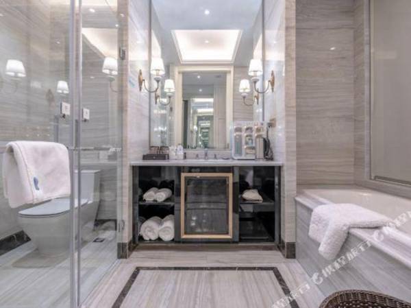 Xinghui Wucheng Hotel (Huzhou Wanda Plaza)