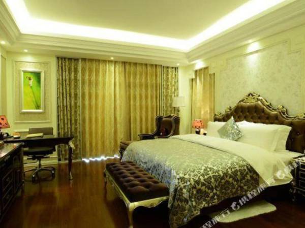 Huizhou Lakefront Golf club and Resort