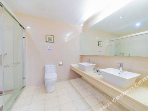 He Tang Feng Yun Da Jiu Dian (Hui Zhou Xue Yuan Dian )