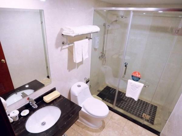 GreenTree Inn ShanDong HeZe MuDan Road Bus Terminal Station Express Hotel