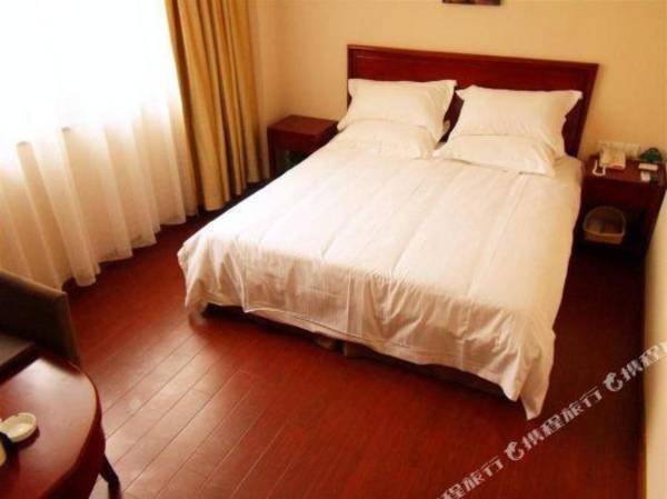 Green Tree Inn Hefei Silihe Road Express Hotel