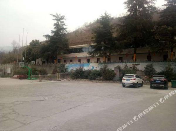 Hanzhong grand road hotel