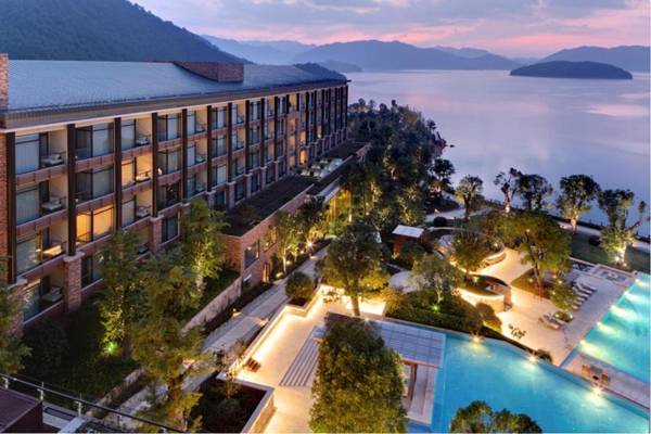 InterContinental One Thousand Island Lake Resort an IHG Hotel