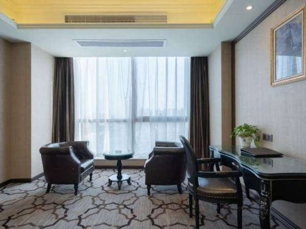 Siji Guangchang Hotel