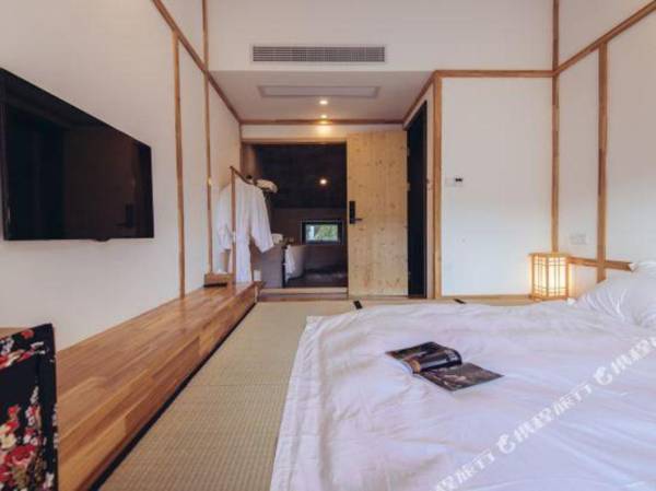 Liangqi Shanyuan Holiday Inn