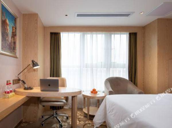 Workspace - Vienna International Hotel(Qianjin Jiaotong Daxia store in Guiyang Financial City)