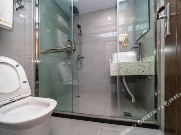 Zhenxi Fengshang Hotel (Guiyang Huaxi Park Store)