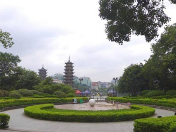 Echarm Hotel Guilin City Center Xiangbi Mountain Scenic Spot
