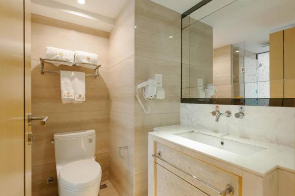 Guangzhou Yicheng Poly Central Pivot apartment